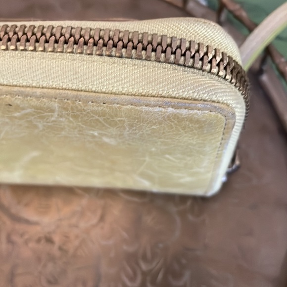 Hobo Wallet Billfold Kiss lock Citron - Picture 13 of 13